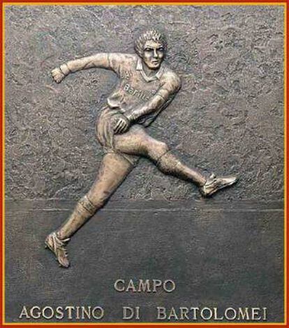 El campo de la ciudad deportiva de Trigoria lleva el nombre de Agostino di Bartolomei.