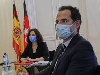 La presidenta de la Comunidad de Madrid, Isabel Díaz Ayuso y el vicepresidente de la Comunidad de Madrid, Ignacio Aguado.
