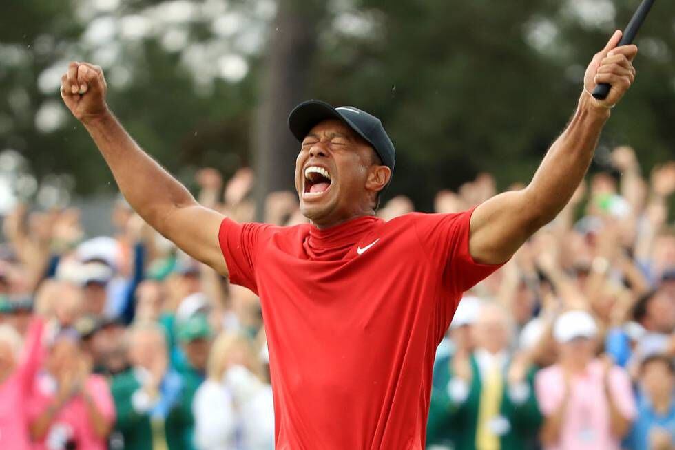 Tiger Woods celebra una victoria en el Máster de Augusta en 2019.