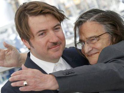 El actor Jean-Pierre Leaud (derecha) con el director Albert Serra, este jueves en Cannes.