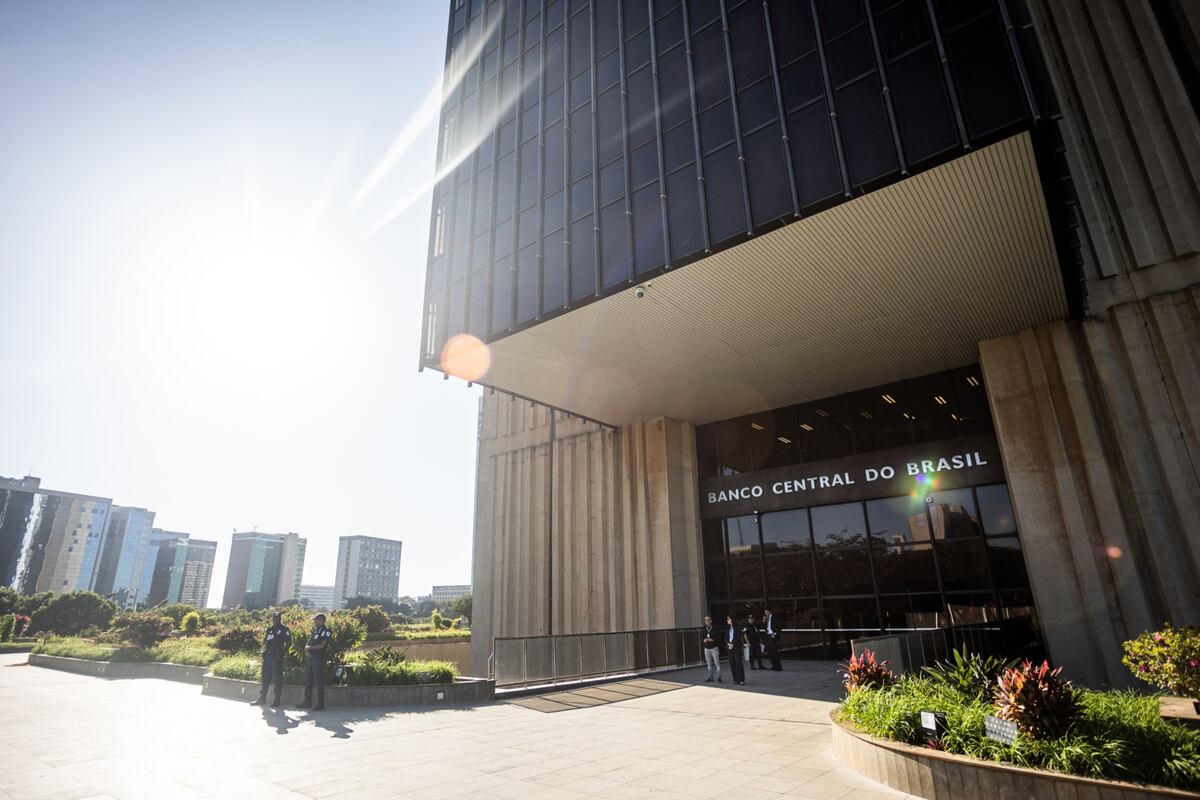 Banco Central: Un brasileño encuentra medio millón de euros olvidados en el banco | Negocios