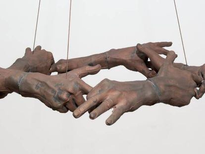 La obra de Bruce Nauman 'Untitled (Hand Circle)', de 1996.