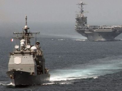 Dos barcos de guerra estadounidenses, el 3 de agosto. 