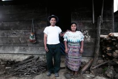 A Utuy lo capturaron y torturaron en 1982. Asesinaron a toda su familiay ha vuelto a formar un hogar. “Hasta que no haya justicia no podremos cerrar las heridas”, dice.