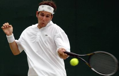 Golmard en el torneo de Wimbledon en junio de 2002.