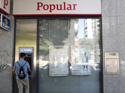 Una oficina bancaria del Banco Popular, en Madrid.