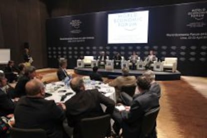 Vista de las sesiones iniciales del Foro Económico Mundial para América Latina hoy, en Lima (Perú).