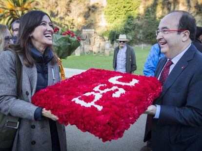 Nuria Parlon y Miquel Iceta, fotografiados en el homenaje a Lluis Companys, en el aniversario de su fusilamiento.