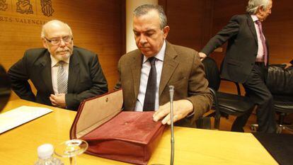 Roberto L&oacute;pez Abad, ante la comisi&oacute;n del Parlament valenciano.