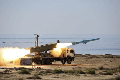 Imagen facilitada por el Ejército iraní de una de las pruebas de misiles.