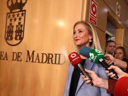 Cristina Cifuentes llega a la Asamblea de Madrid para explicar el 'caso Máster', este miércoles.