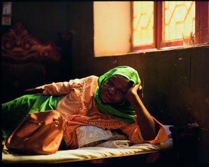 La exposición audiovisual 'Las mujeres del té de Sudán', de la sudanesa Ebti Nabag.