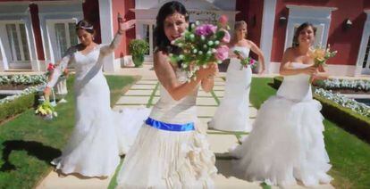 Fotograma del vídeo de presentación de 'Cuatro Weddings'.