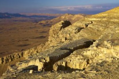 Panorámica del Makhtesh Ramon, en el desierto de Néguev.