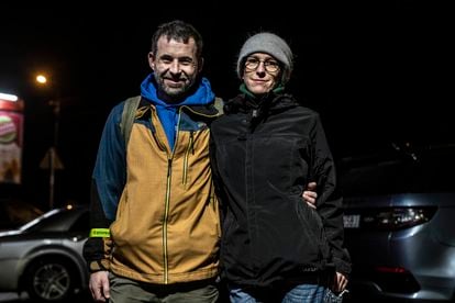 Piotr Zojbert and Ela Moczynska, in the Polish town of Narewka, this Friday.