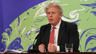 Boris Johnson interviene desde Downing Street en una cumbre virtual internacional sobre el cambio climático, el pasado 22 de abril