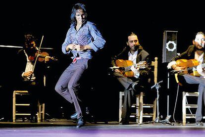 En estado puro. Juan Manuel Fernández Montoya, 'Farruquito', bailando en su espectáculo 'Farruquito puro' el pasado verano en Madrid.