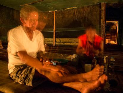 Ceremonia ritual con ayahuasca en Caserío Nueva Luz de Fátima (Perú).