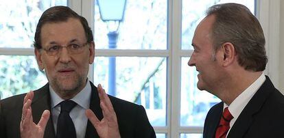 El presidente del Gobierno, Mariano Rajoy, en un encuentro con Alberto Fabra.