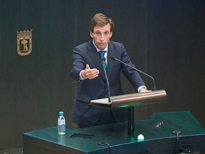 El alcalde de Madrid, José Luis Martínez-Almeida, interviene durante el Pleno del Ayuntamiento de Madrid, a 28 de septiembre de 2023.