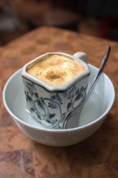 Una taza del café al huevo (cà phê trúng), en el Café Giang de Hanói.