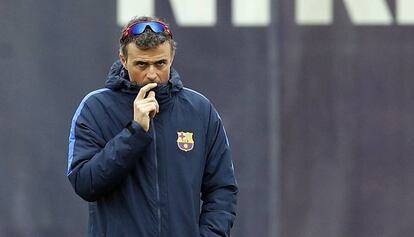 Luis Enrique, durante el entrenamiento de este viernes en Sant Joan Despí.