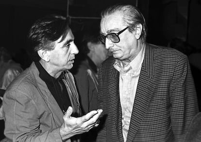 Andreu Álfaro, a la izquierda, y Joan Fuster.