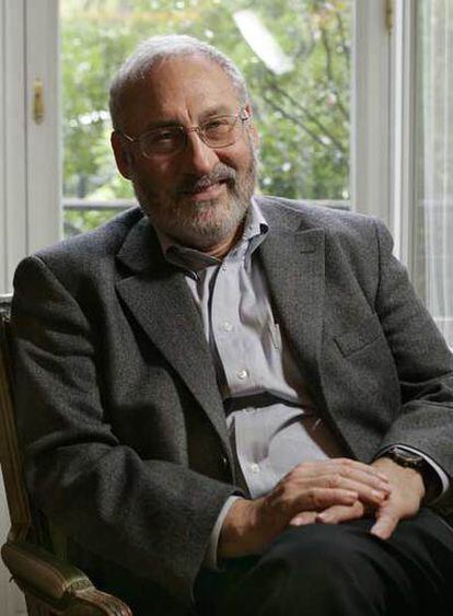 El premio Nobel de Economía y ex economista jefe del Banco Mundial, Joseph Stiglitz, durante una entrevista en una de sus visitas a Madrid.