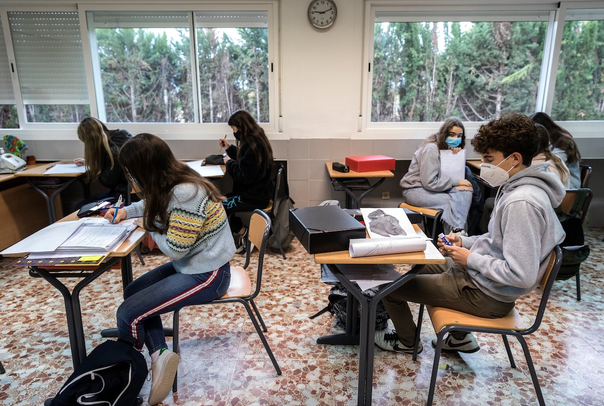 La Comunidad Valenciana apuesta por un nuevo curso escolar presencial ...