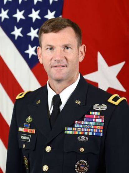 El general John Richardson