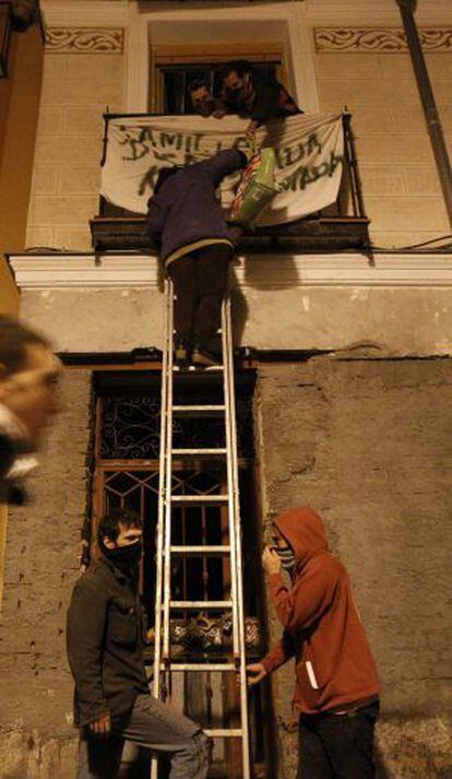 Okupación en la calle Tres Peces el pasado martes.