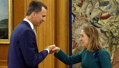 El Rey recibe a la presidenta del Congreso de los Diputados, Ana Pastor