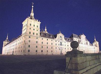 El monasterio de San Lorenzo de El Escorial es uno de los múltiples inmbuebles que posee la Iglesia católica por todo el país y uno de los monumentos más visitados.