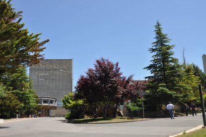 Imagen del exterior de la central nuclear de Garo&ntilde;a. 