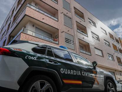 Una patrulla de la Guardia Civil en una localidad valenciana.