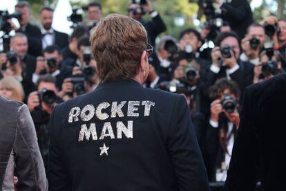 Sir Elton John, con una chaqueta de 'Rocketman'.