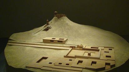 Maqueta del complejo donde se enterr&oacute; al rey Herodes.