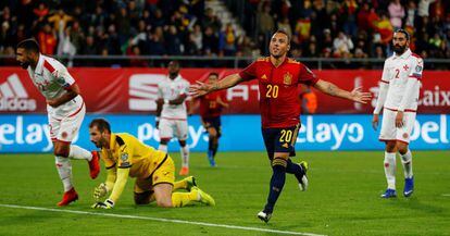 Cazorla celebra el segundo gol de España