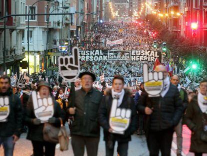 Manifestaci&oacute;n a favor del acercamiento de los presos de ETA celebrada en Bilbao en enero de 2017.