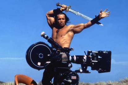 Arnold Schwarzenegger en el rodaje de 'Conan el bárbaro' (1982), que tuvo lugar en varias localizaciones del centro y del sur de España.