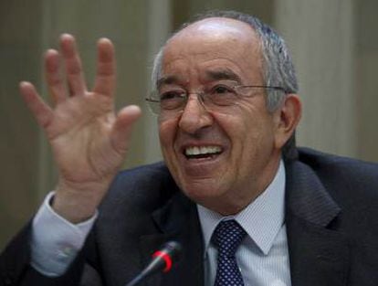 El Gobernador del Banco de España, Miguel Ángel Fernández Ordóñez, durante la presentación de los resultados de las pruebas de resistencia a la banca.