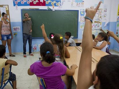 Alumnos en una escuela de verano en un colegio de Málaga. 