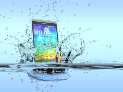 España patenta la fórmula química que revive móviles mojados