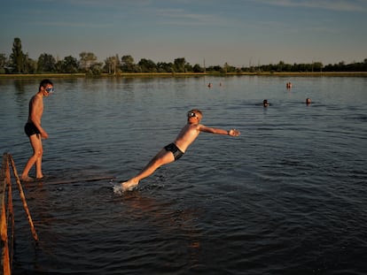 Una playa a las puertas del infierno