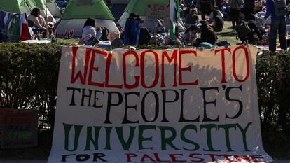 Acampados en la universidad de Columbia (Nueva York).