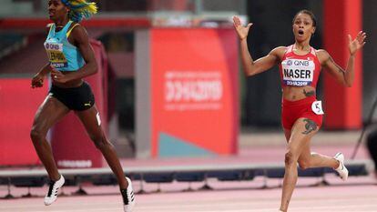 Salwa Naser, a la derecha, y Shaunae Miller, al final de la prueba.