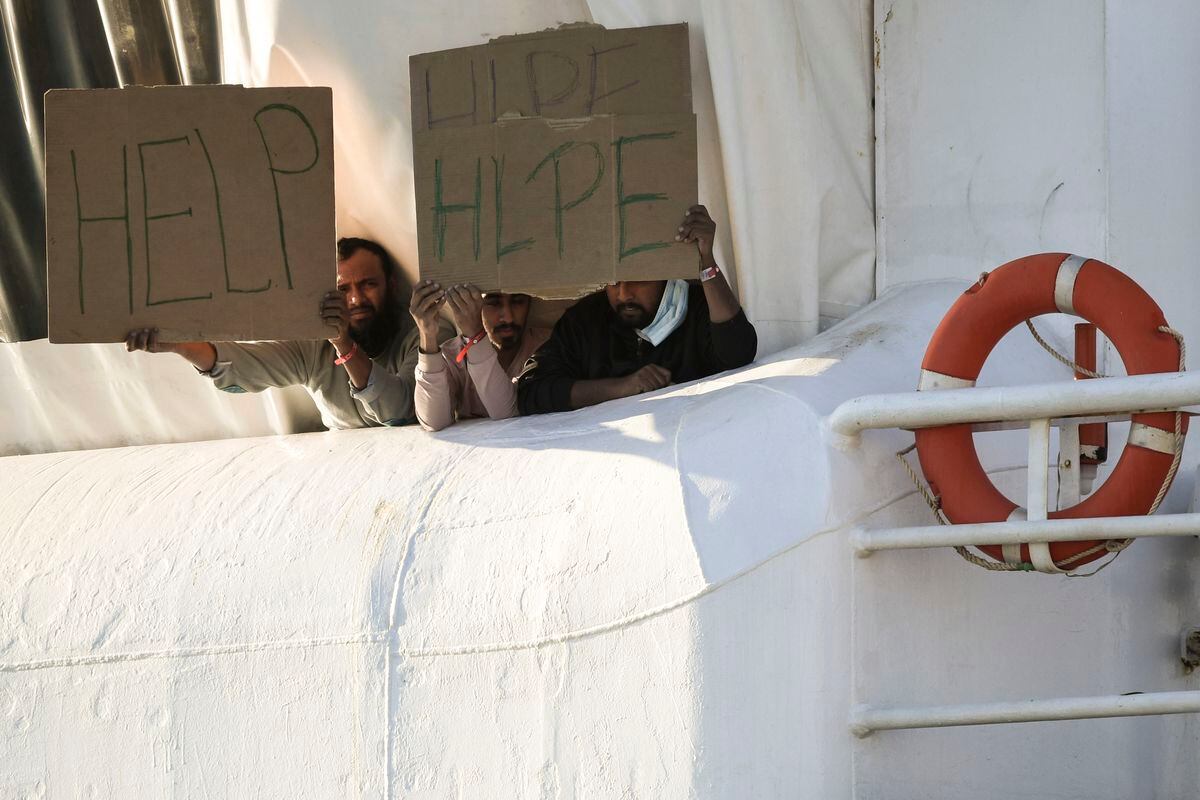 Bruxelles avverte l’Italia di “dovere morale e obbligo legale” di soccorrere i migranti in mare |  Internazionale