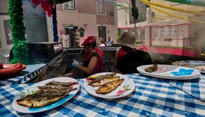 Platos de pescado en un restaurante de Lisboa, el pasado junio.