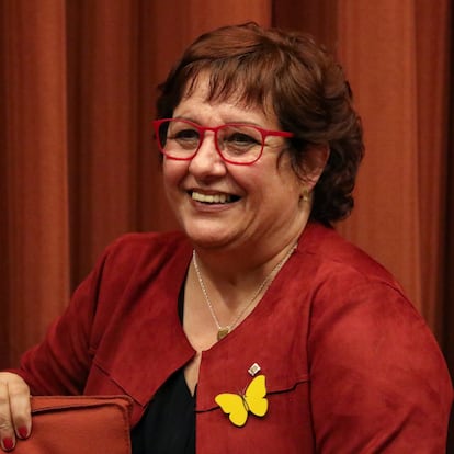 Der katalanische Separatistenführer Dolors Bassa nimmt am 28. Januar 2020 im Parlament von Katalonien in Barcelona, Spanien, an einer regionalen parlamentarischen Untersuchungskommission zur Entscheidung der spanischen Zentralregierung im Jahr 2017 teil, die Kontrolle über die katalanische Regierung zu übernehmen. REUTERS/Nacho Doce