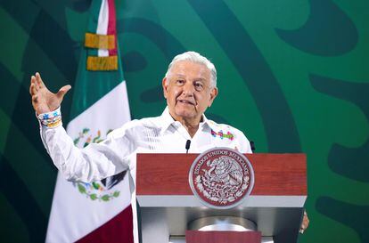 Andrés Manuel López Obrador, durante una rueda de prensa en Veracruz este martes.
